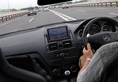 W204試乗中