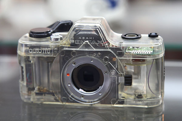 透明外装のPENTAX auto110
