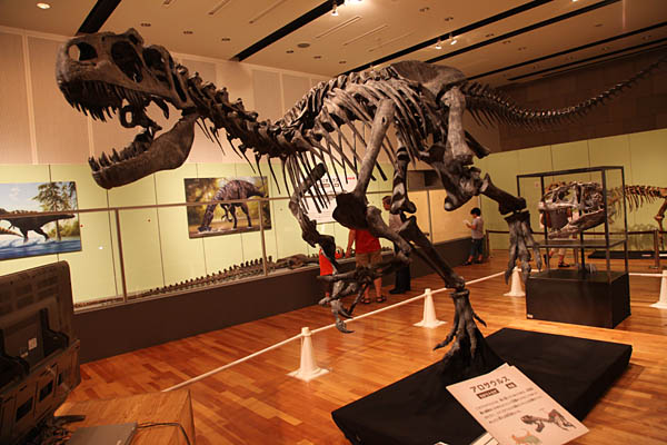 恐竜展