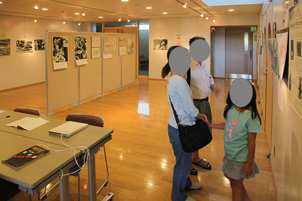 原爆写真展