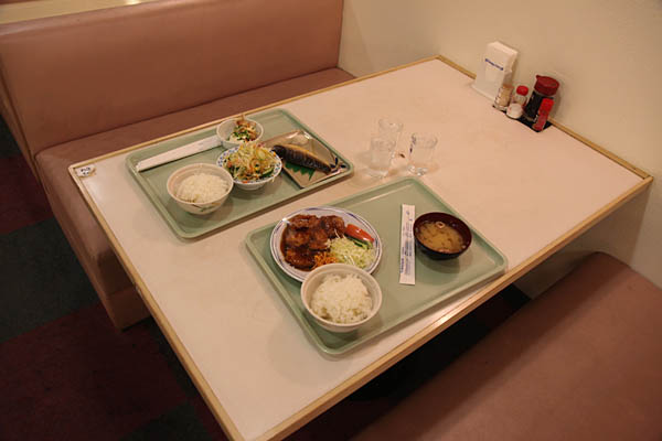 夕食