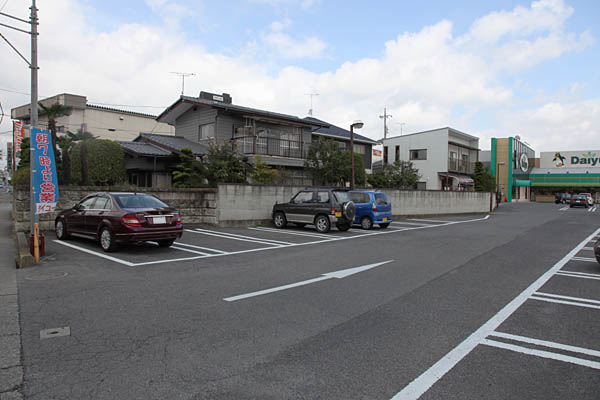 ダイユーの駐車場