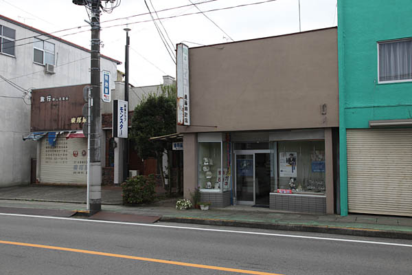 寂しい商店街