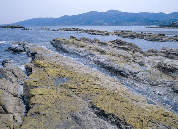 直線的な浸食