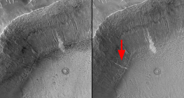 火星のクレーター壁面を時間差で写した2枚の写真