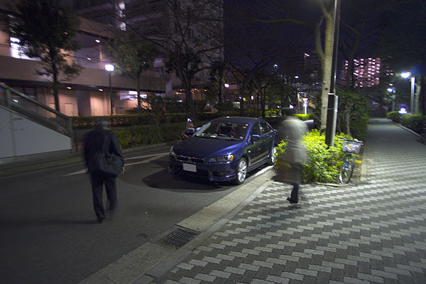 鎌倉へ行って戻ってきたクルマに乗り込む