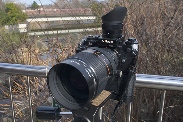高倍率ファインダーを装着したNikon F3