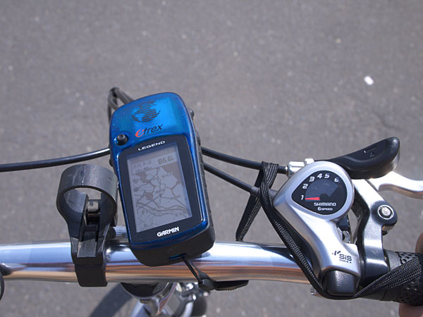 携帯GPS「GARMIN」