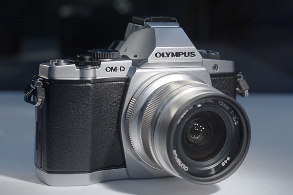 OLYMPUS OM-D Vo[