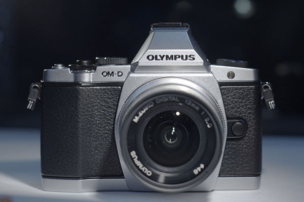 OLYMPUS OM-D Vo[