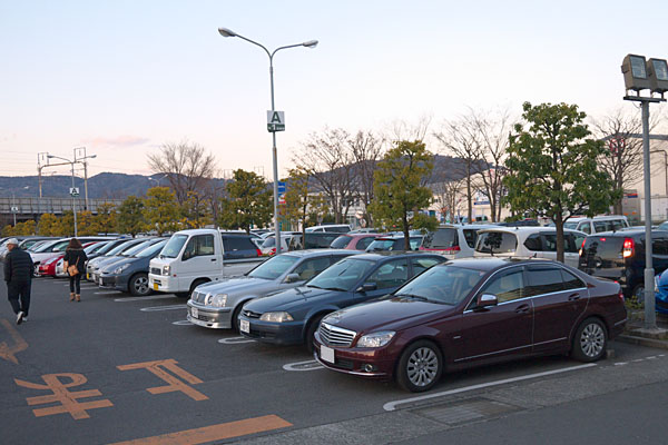 ダイナシティ駐車場