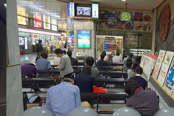 松江駅待合所