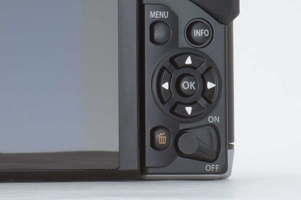 OM-D E-M5電源スイッチ