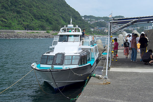 城ヶ崎海岸の遊覧船