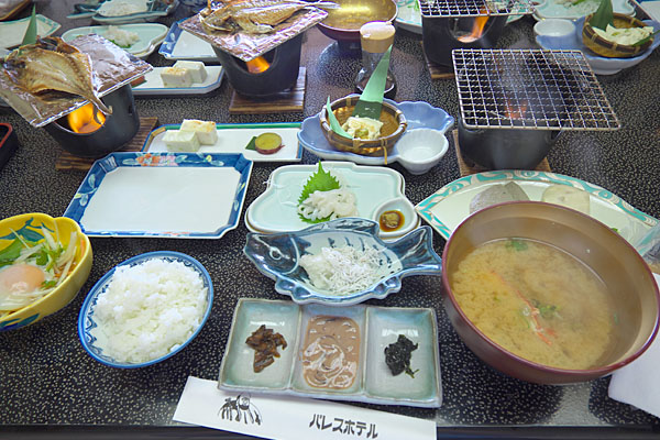 朝食