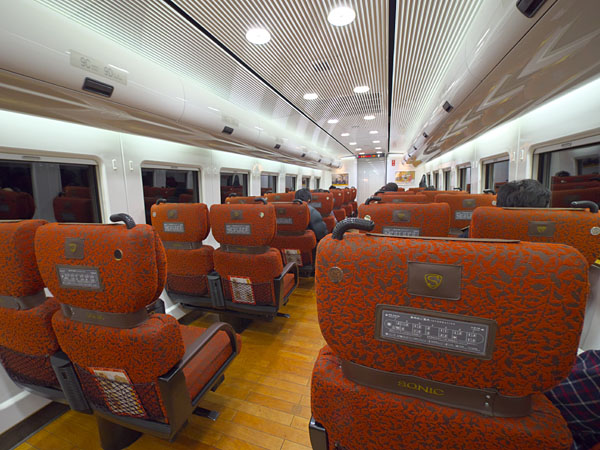 ソニック車内