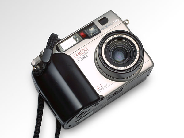 OLYMPUS C-2020Z