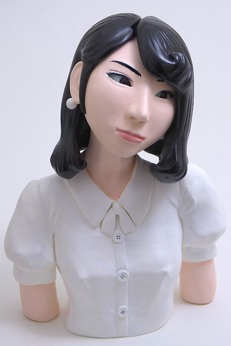リアル顔の胸像フィギュア