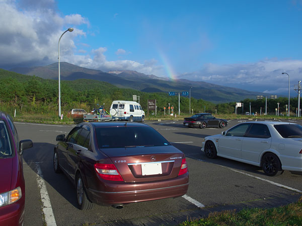 吾妻山連峰に虹