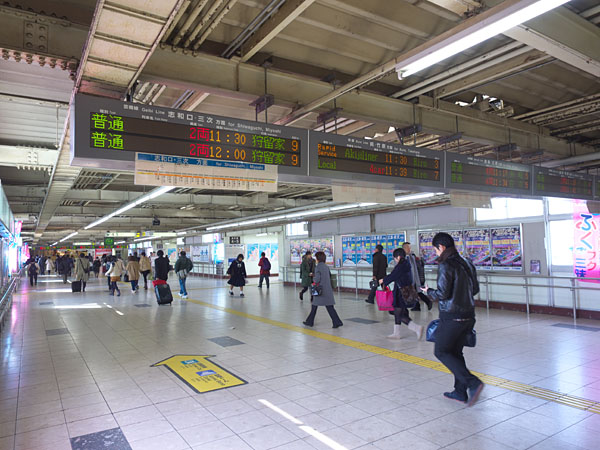 広島駅構内