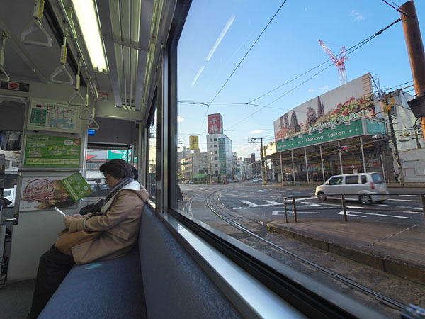 路面電車の車窓