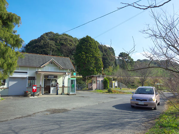特牛駅