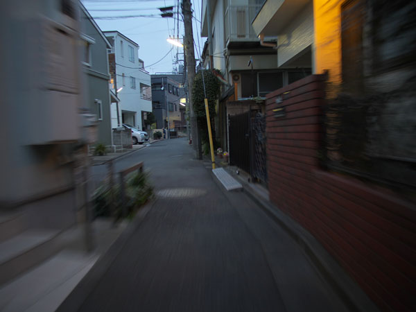 歩きながらの1/6秒