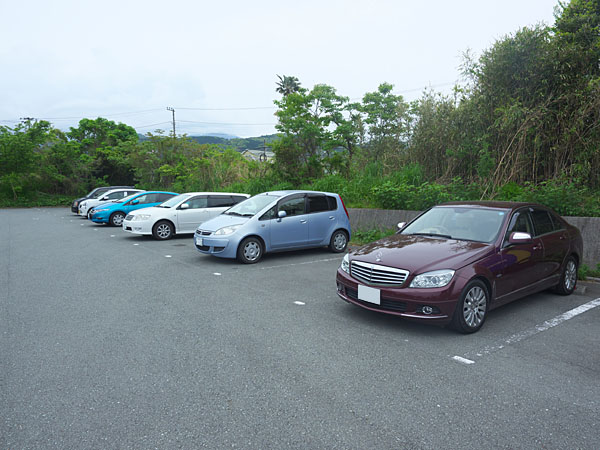 駅裏駐車場で仮眠